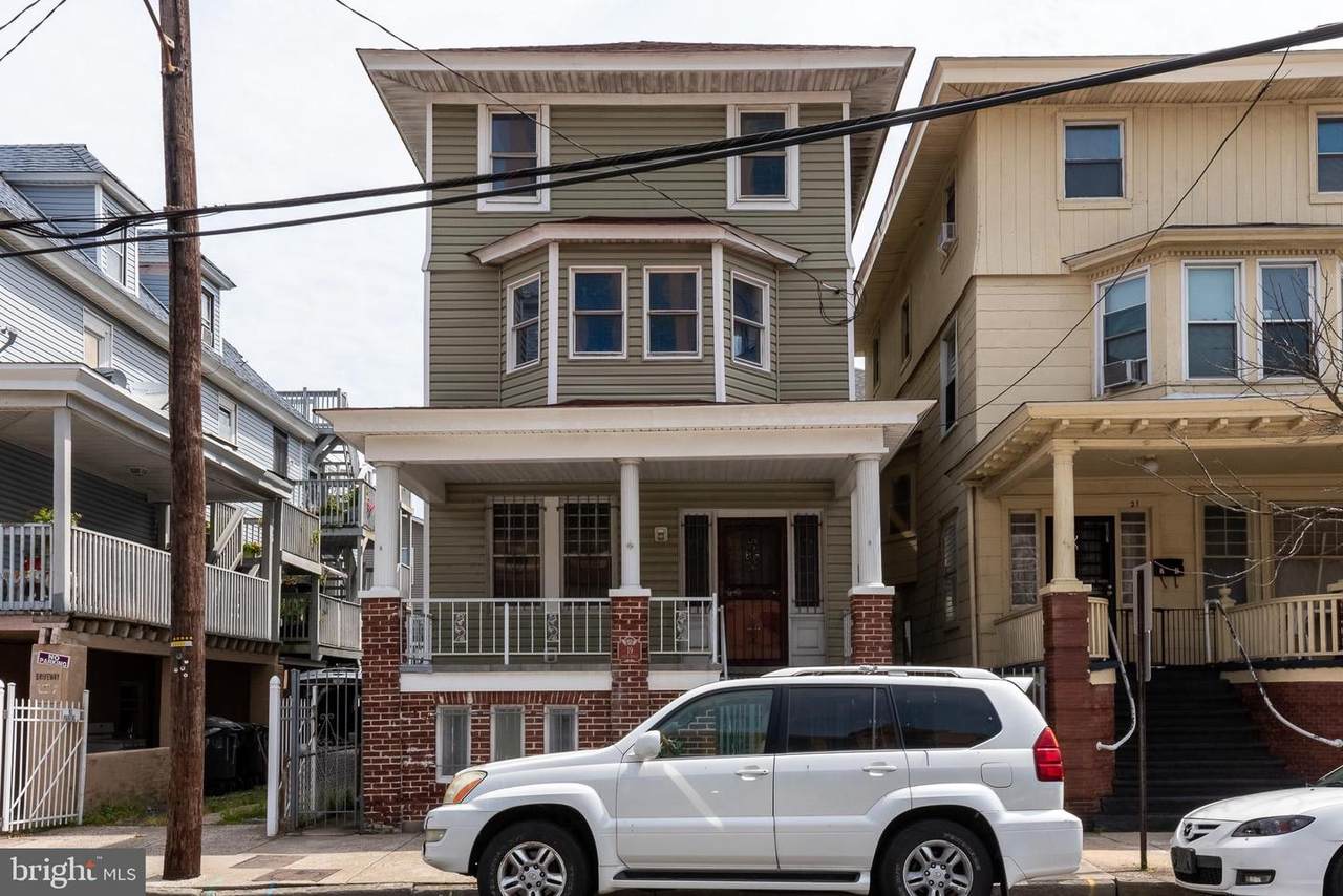 19 California Avenue - Photo 1