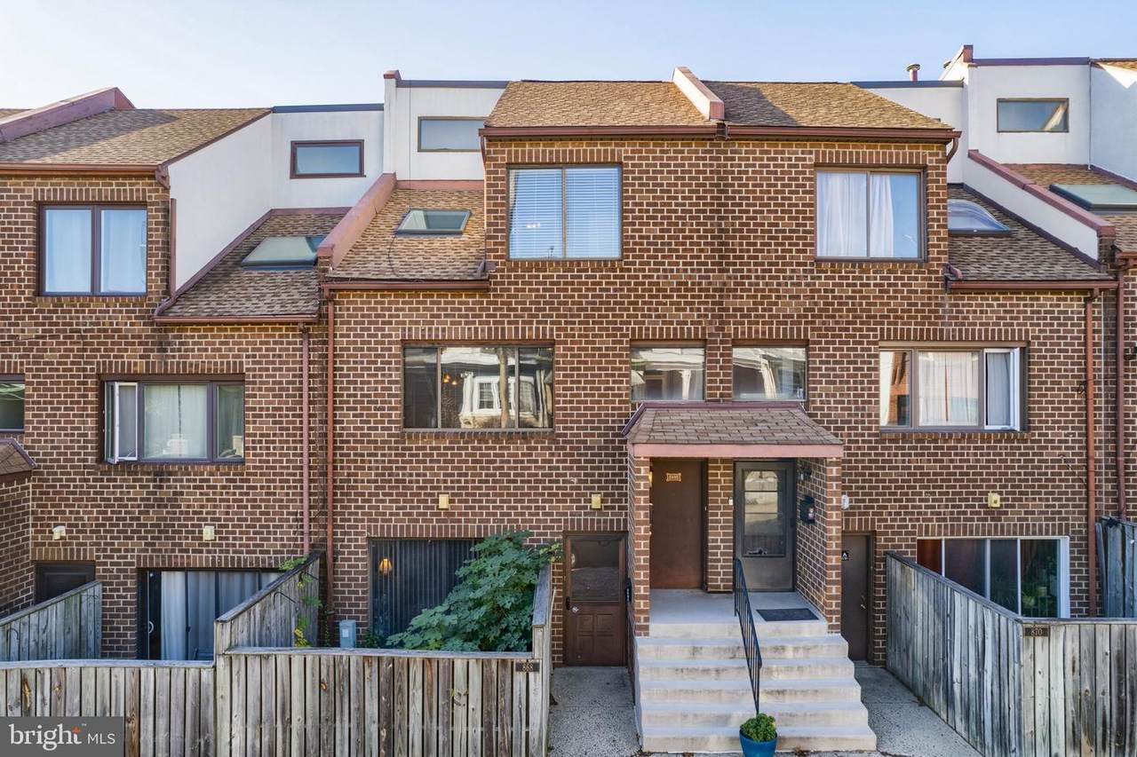 868 Pennock Street - Photo 1