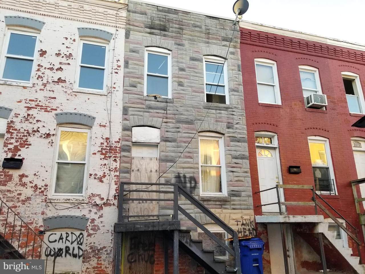 2015 Ridgehill Avenue - Photo 1