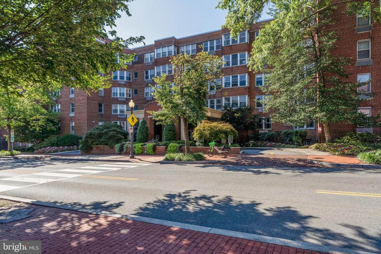 2500 Q Street - Photo 1