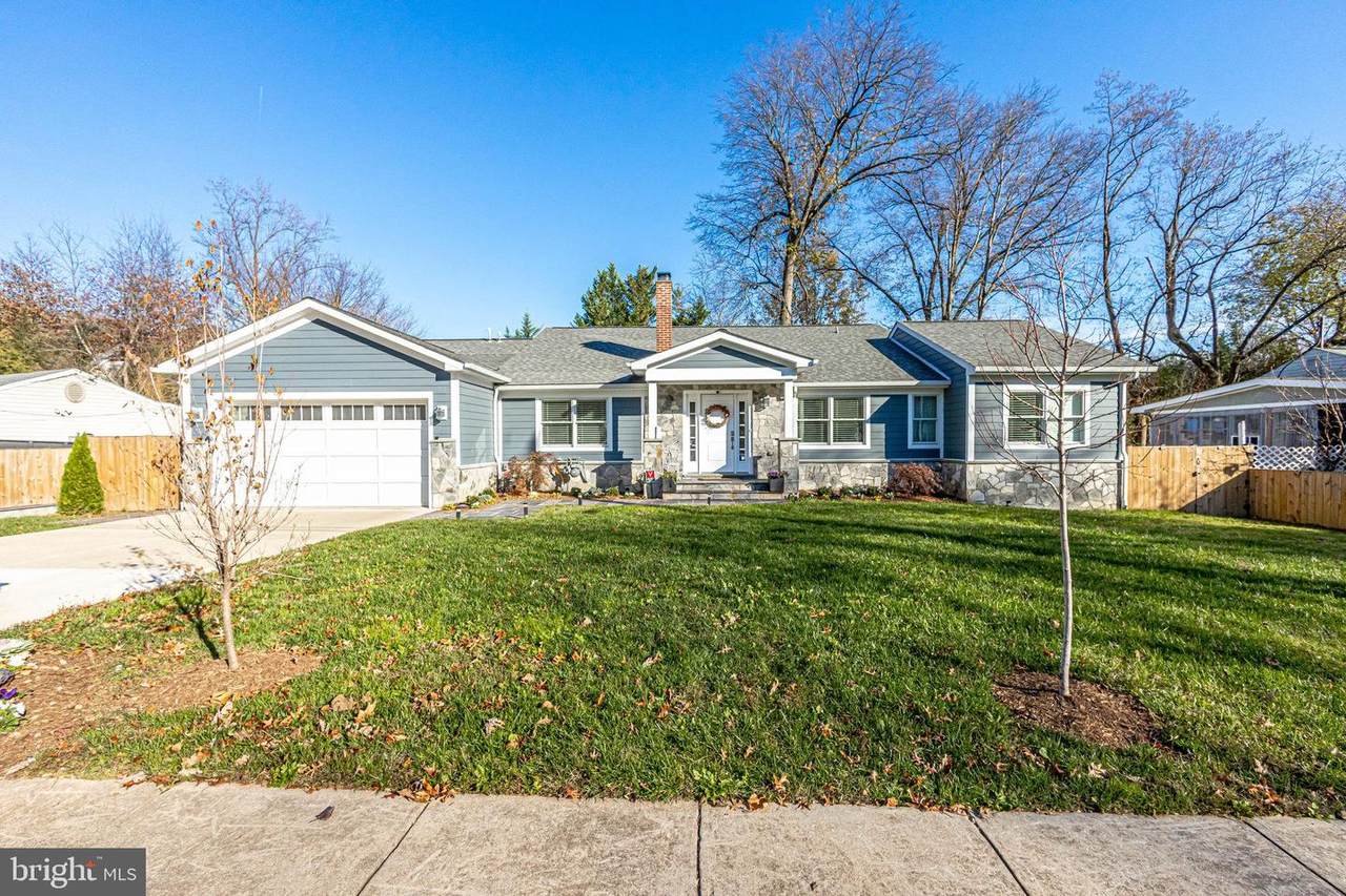 3031 Manor Road - Photo 1