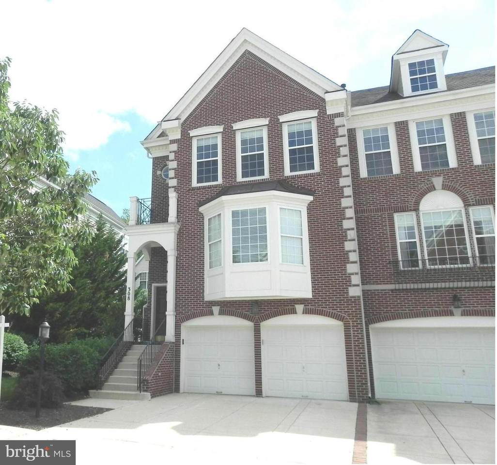 308 Dawnwood Drive - Photo 1