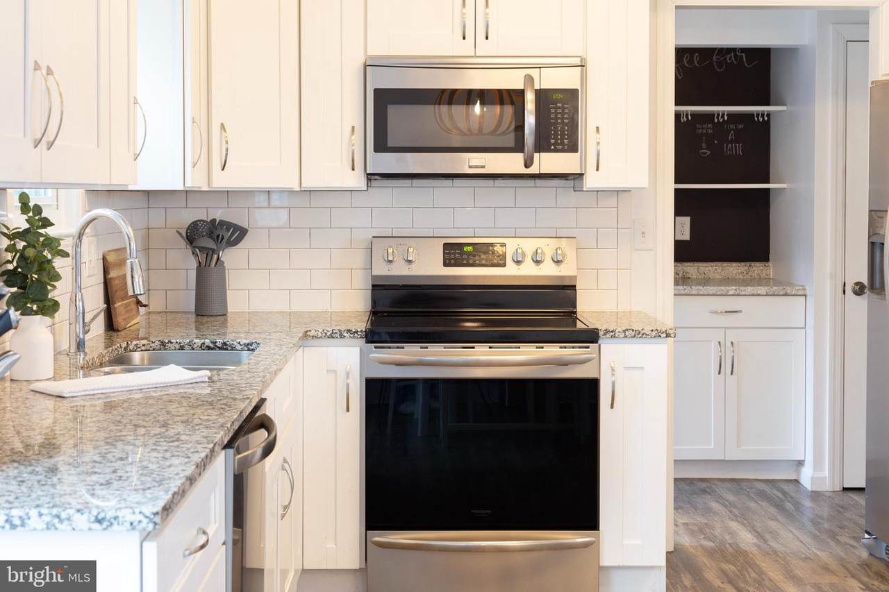 733 Ferndale Road - Photo 1
