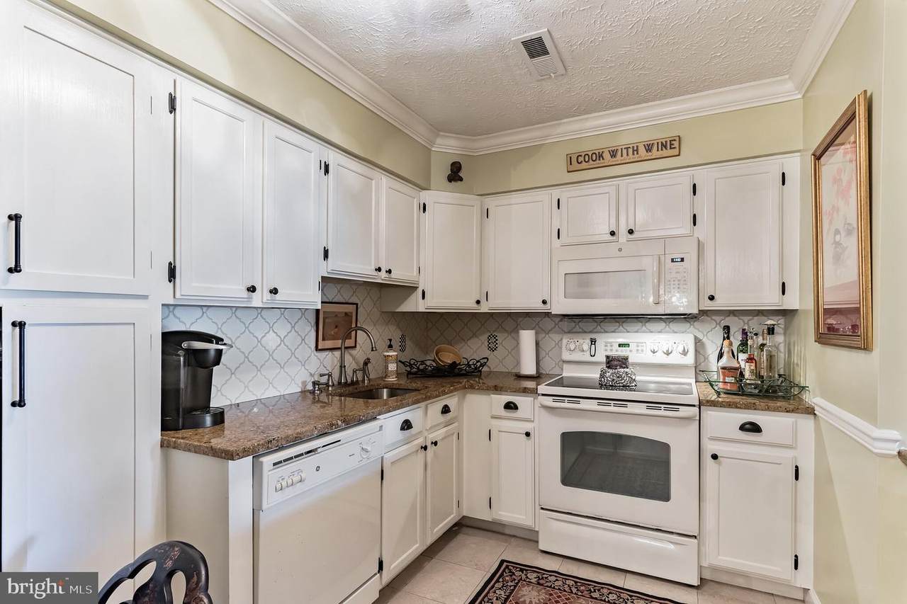 430 Aurora Street - Photo 1