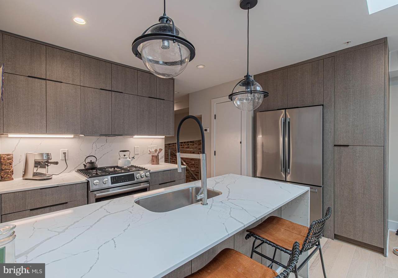 1747 T Street - Photo 1