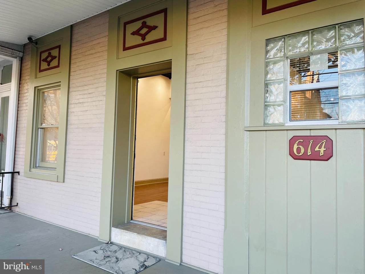 614 Duke Street - Photo 1