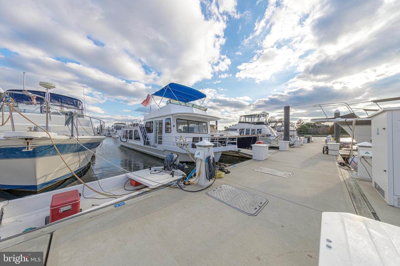 650 Wharf Street - Photo 1