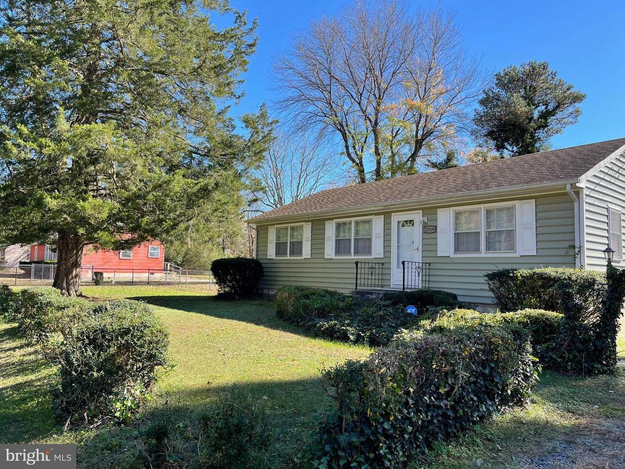 27539 Edgewood Circle - Photo 1