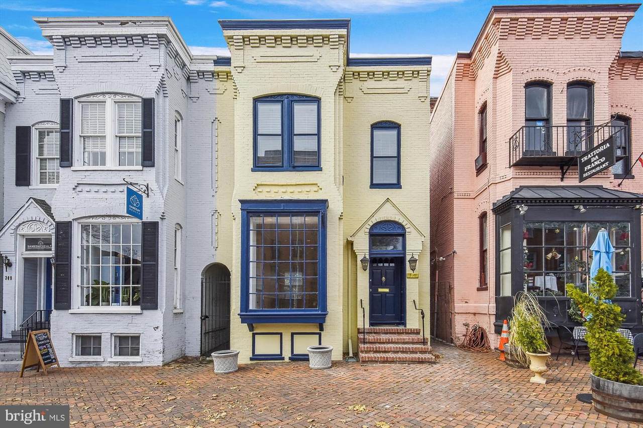 307 Washington Street - Photo 1