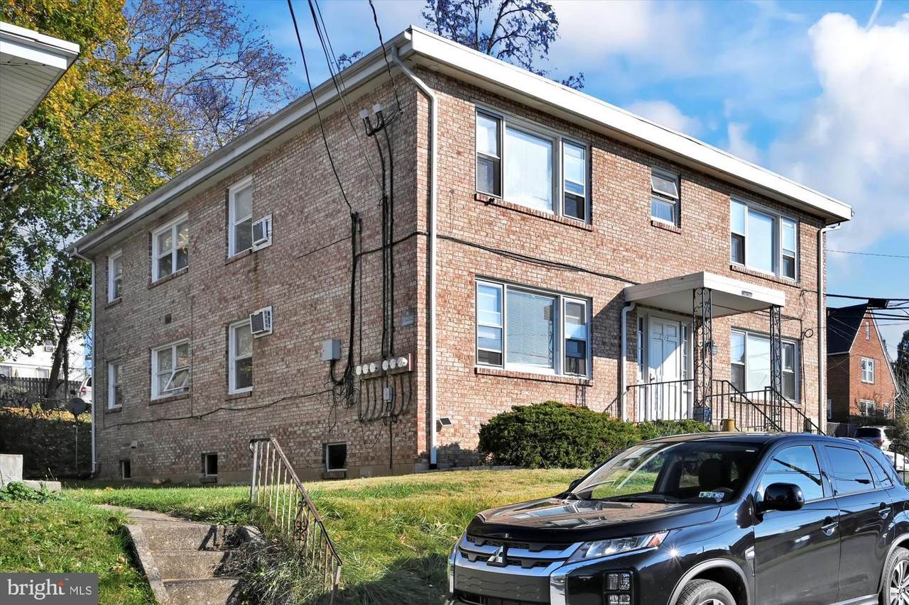 2714 Woodlawn Street - Photo 1