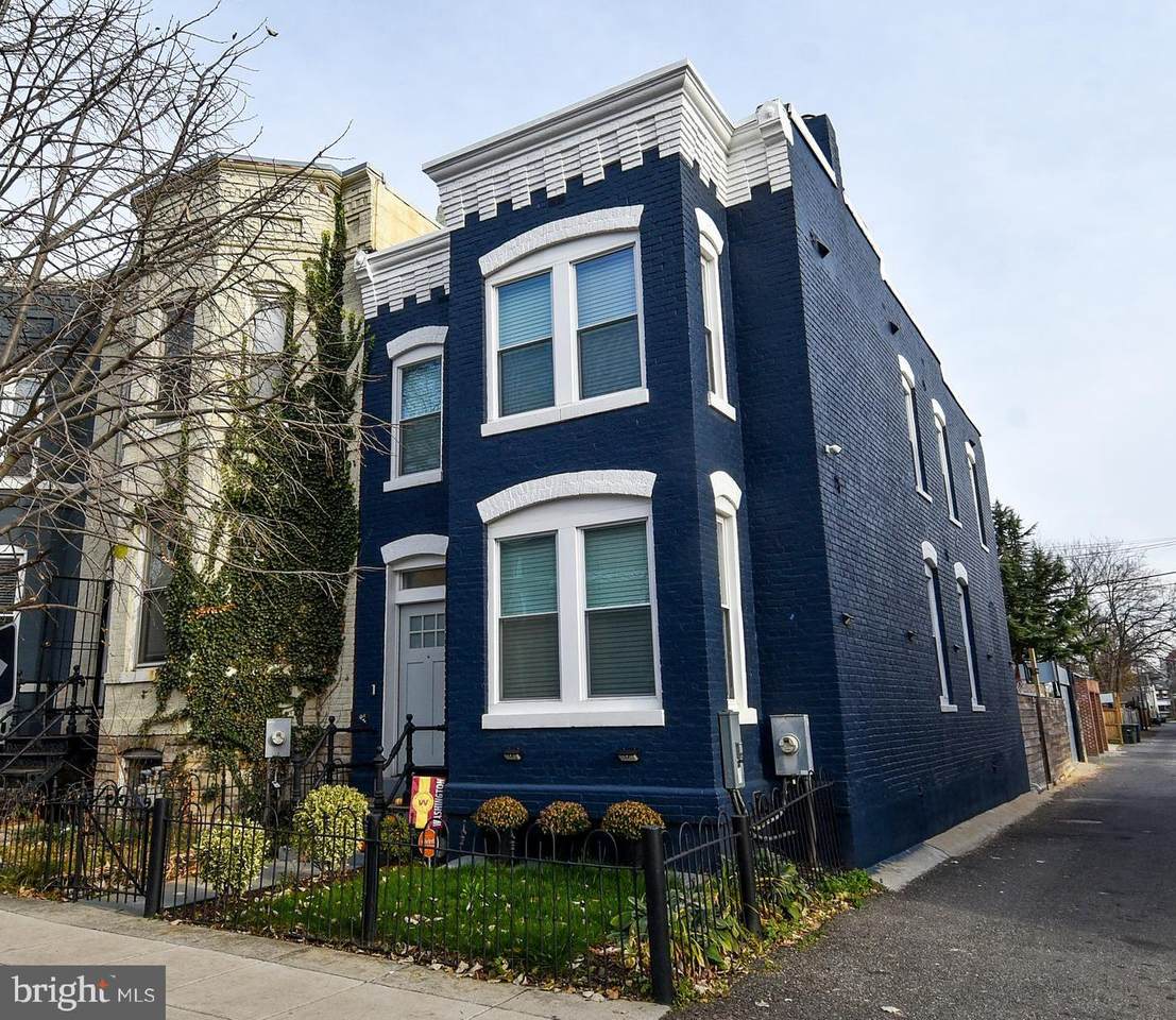 1117 Montello Avenue - Photo 1