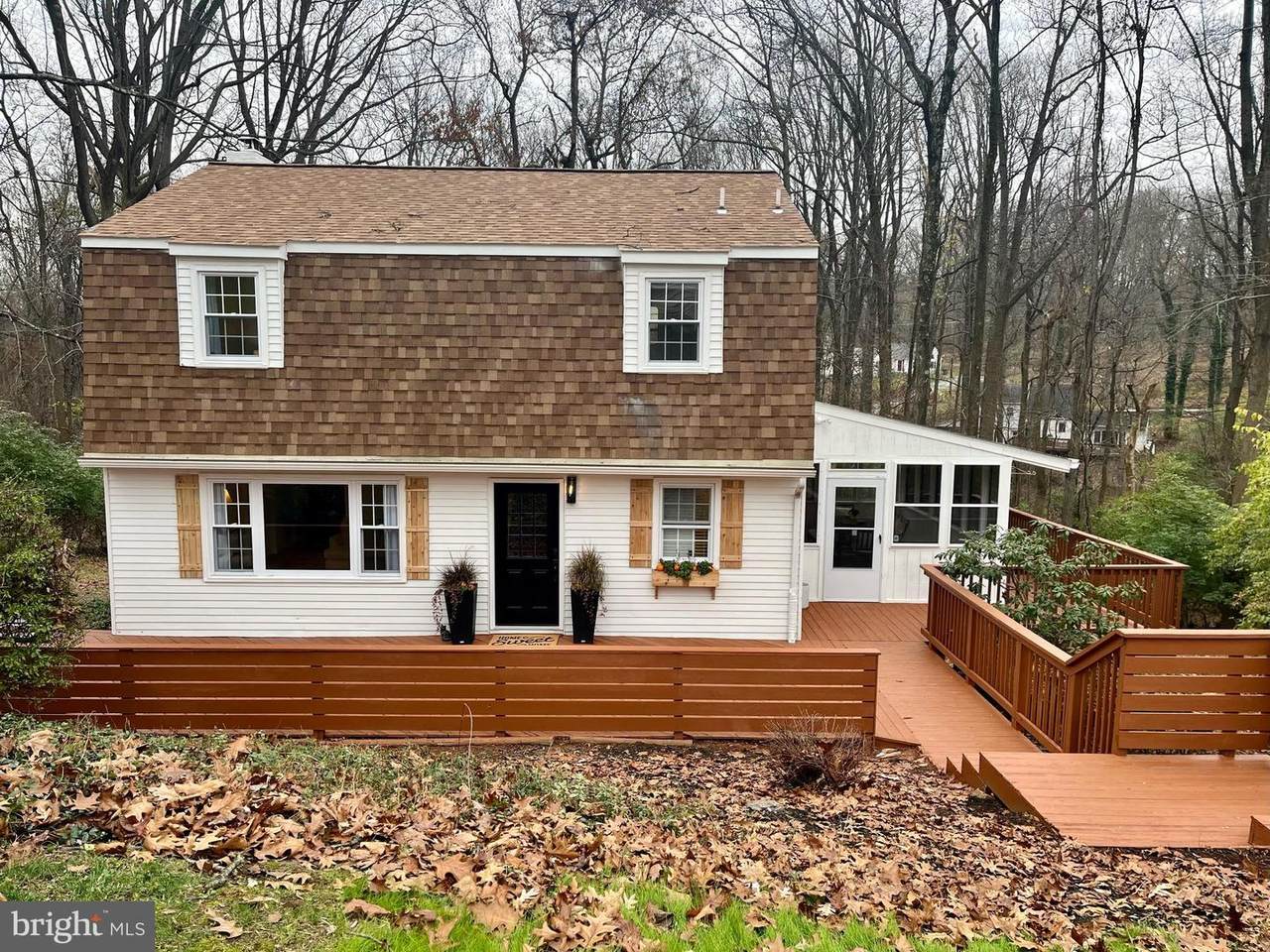 1415 Federal Drive - Photo 1