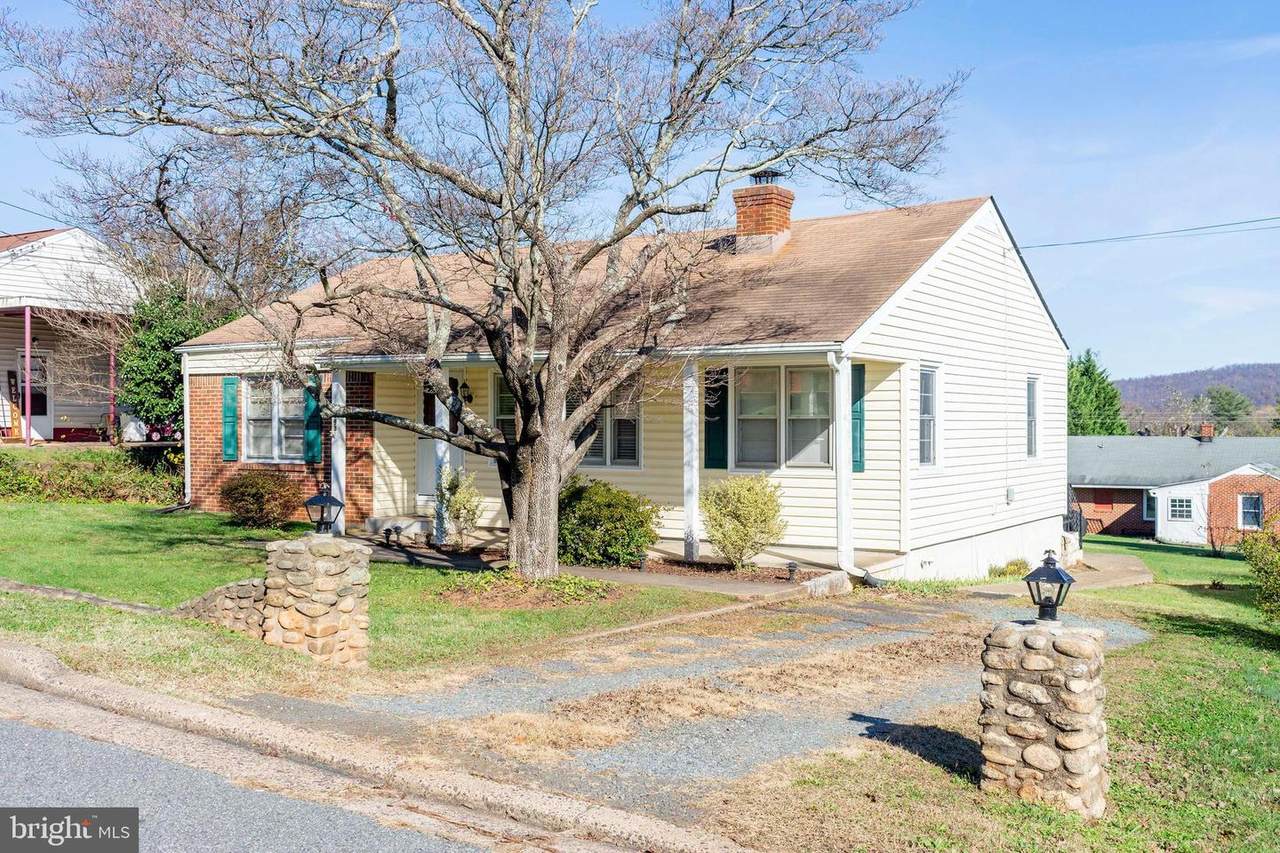 193 Mason Street - Photo 1