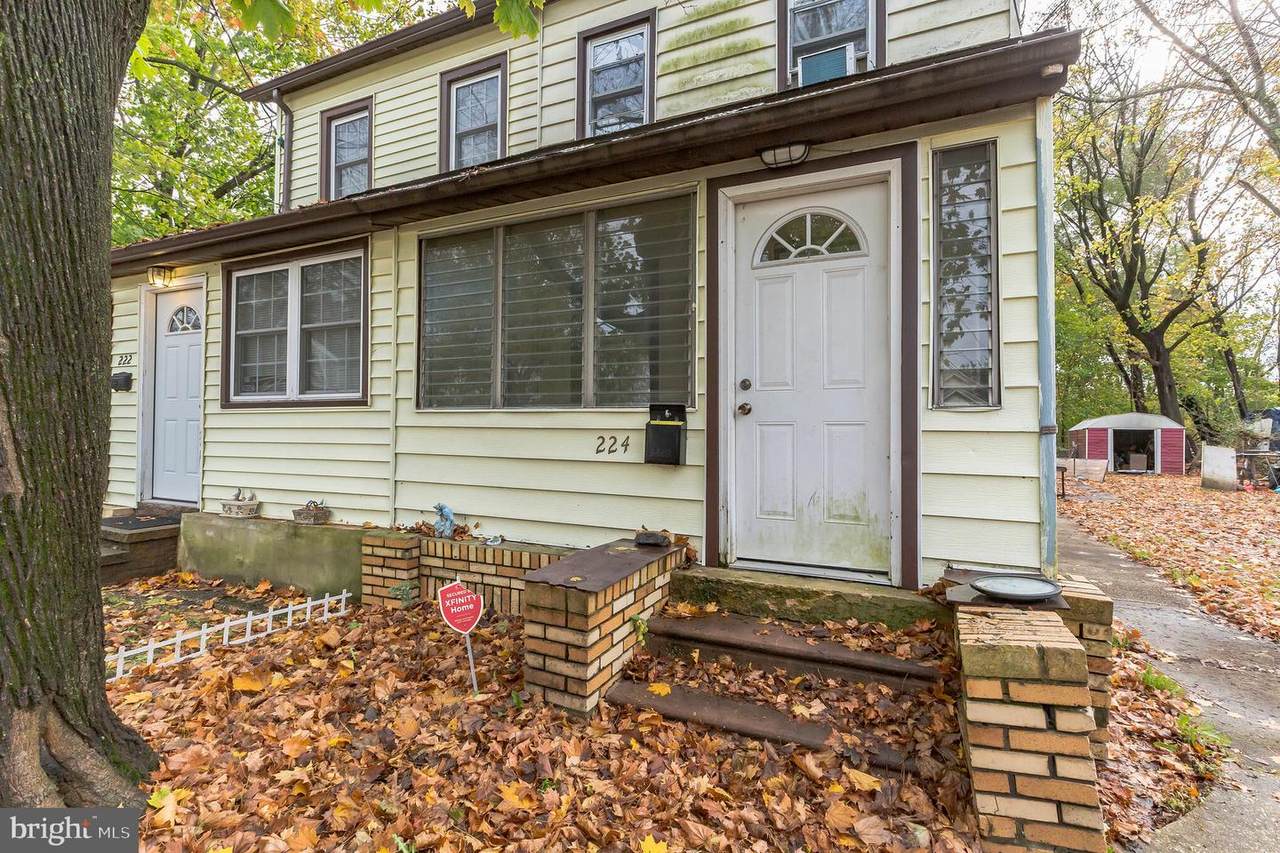 224 Oak Street - Photo 1