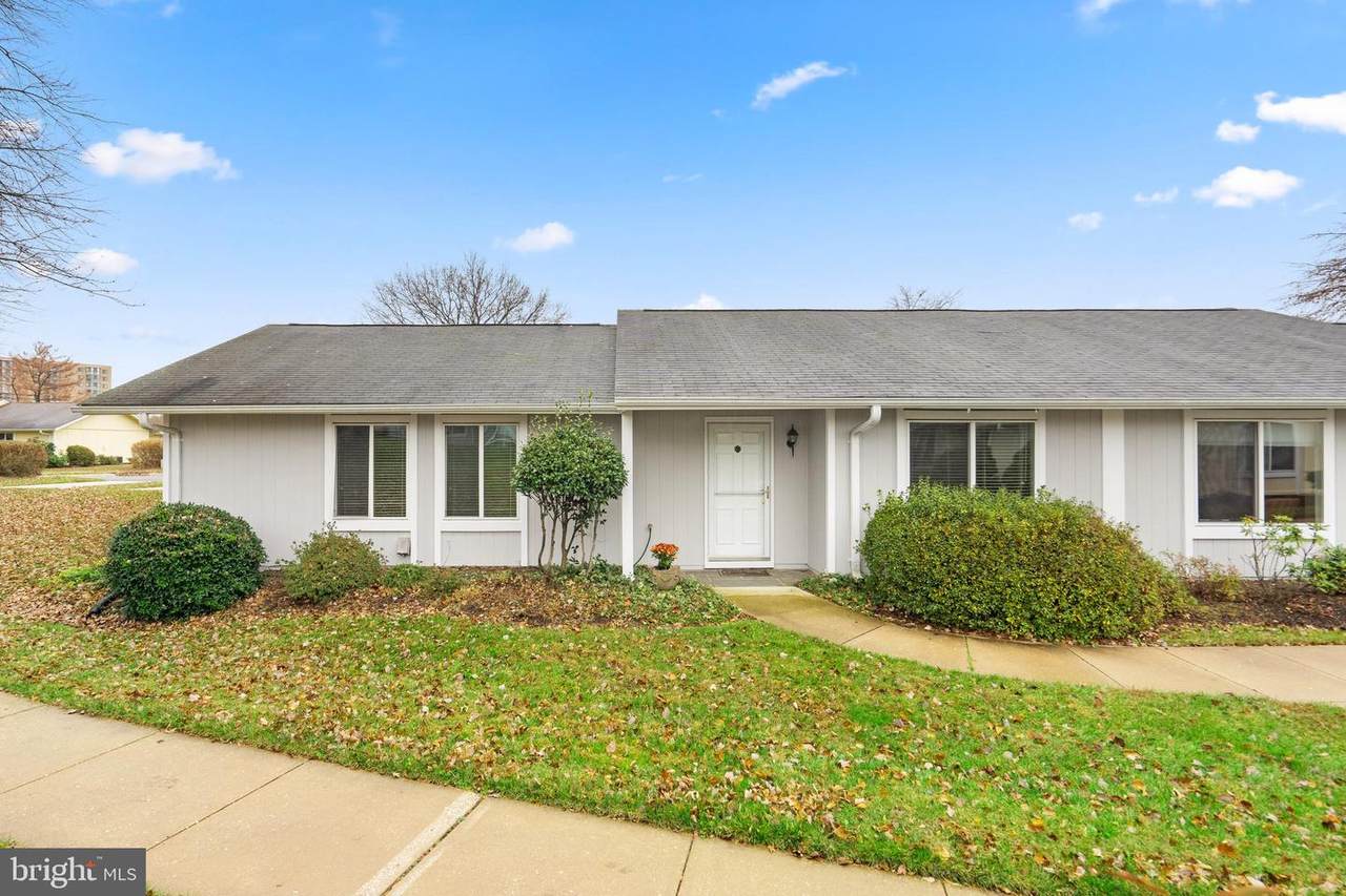 3701 Bloomsbury Court - Photo 1