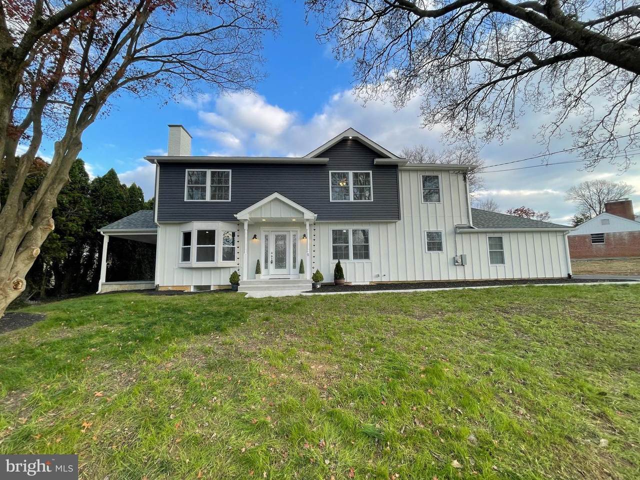 5 Yale Rd - Photo 1
