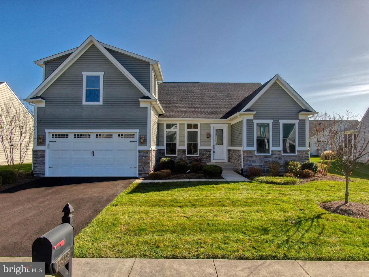 19492 Manchester Drive - Photo 1