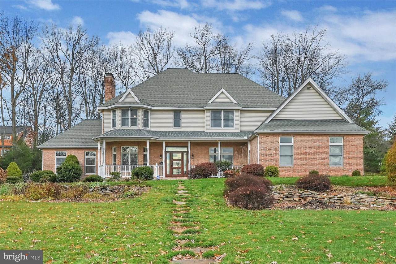 101 Woodview Drive - Photo 1