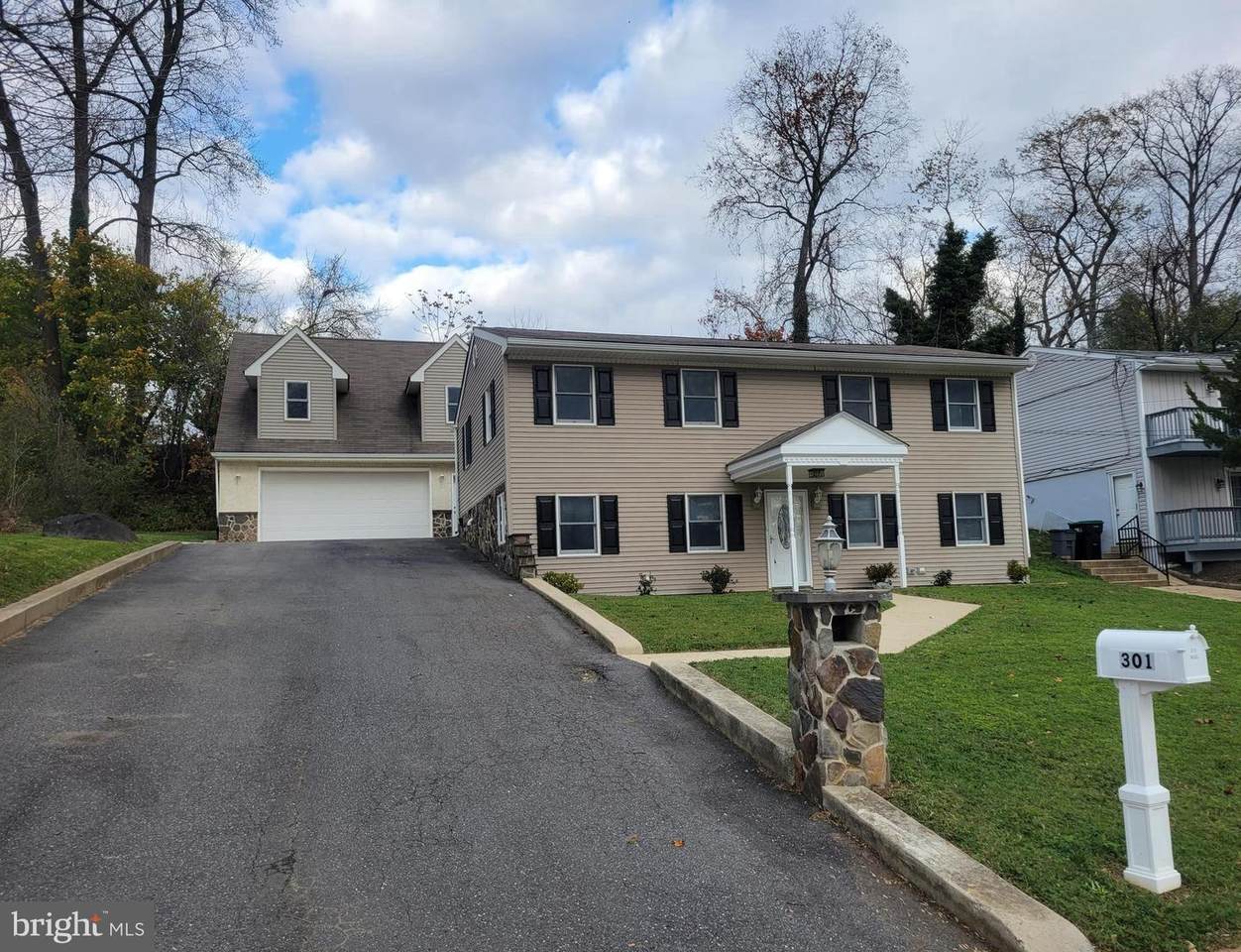 301 River Road - Photo 1