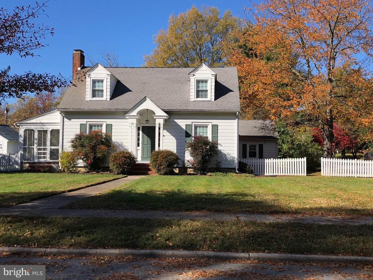 208 Campus Avenue - Photo 1