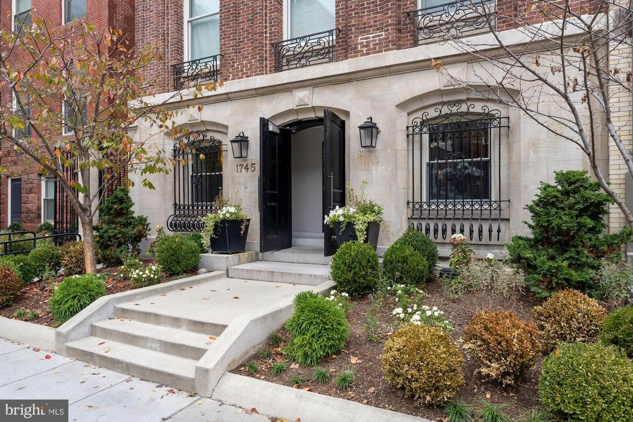 1745 N Street - Photo 1