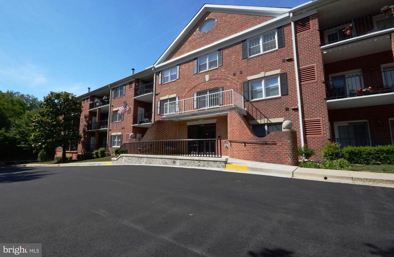 803 Coxswain Way - Photo 1
