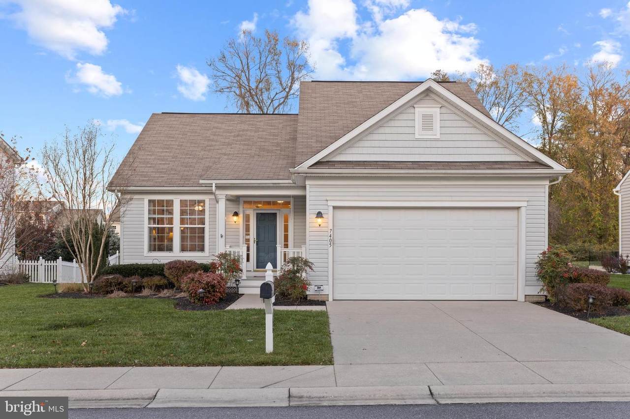 7405 Osprey Landing Drive - Photo 1