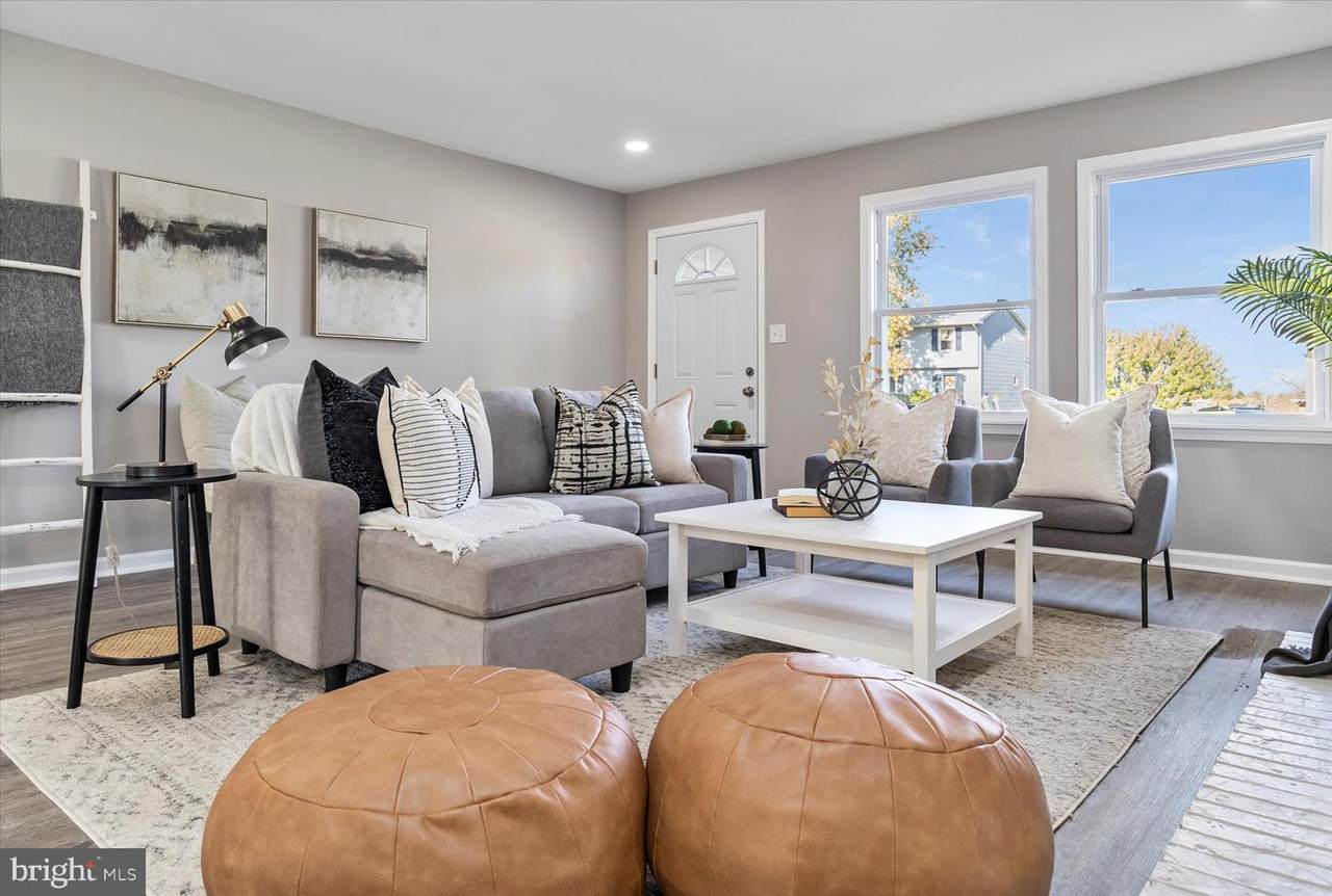 800 Sailboat Court - Photo 1
