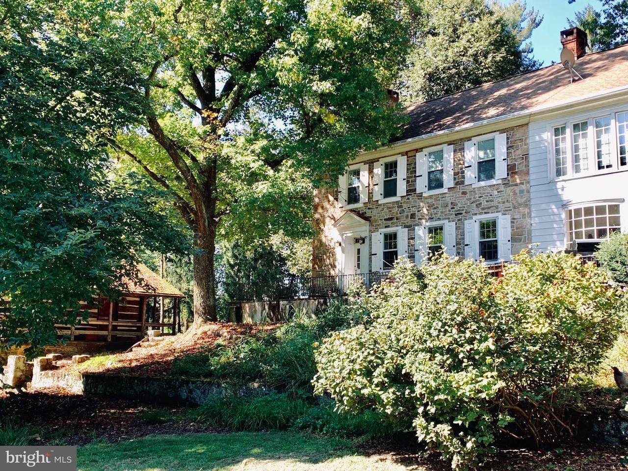 14 Wanshop Road - Photo 1