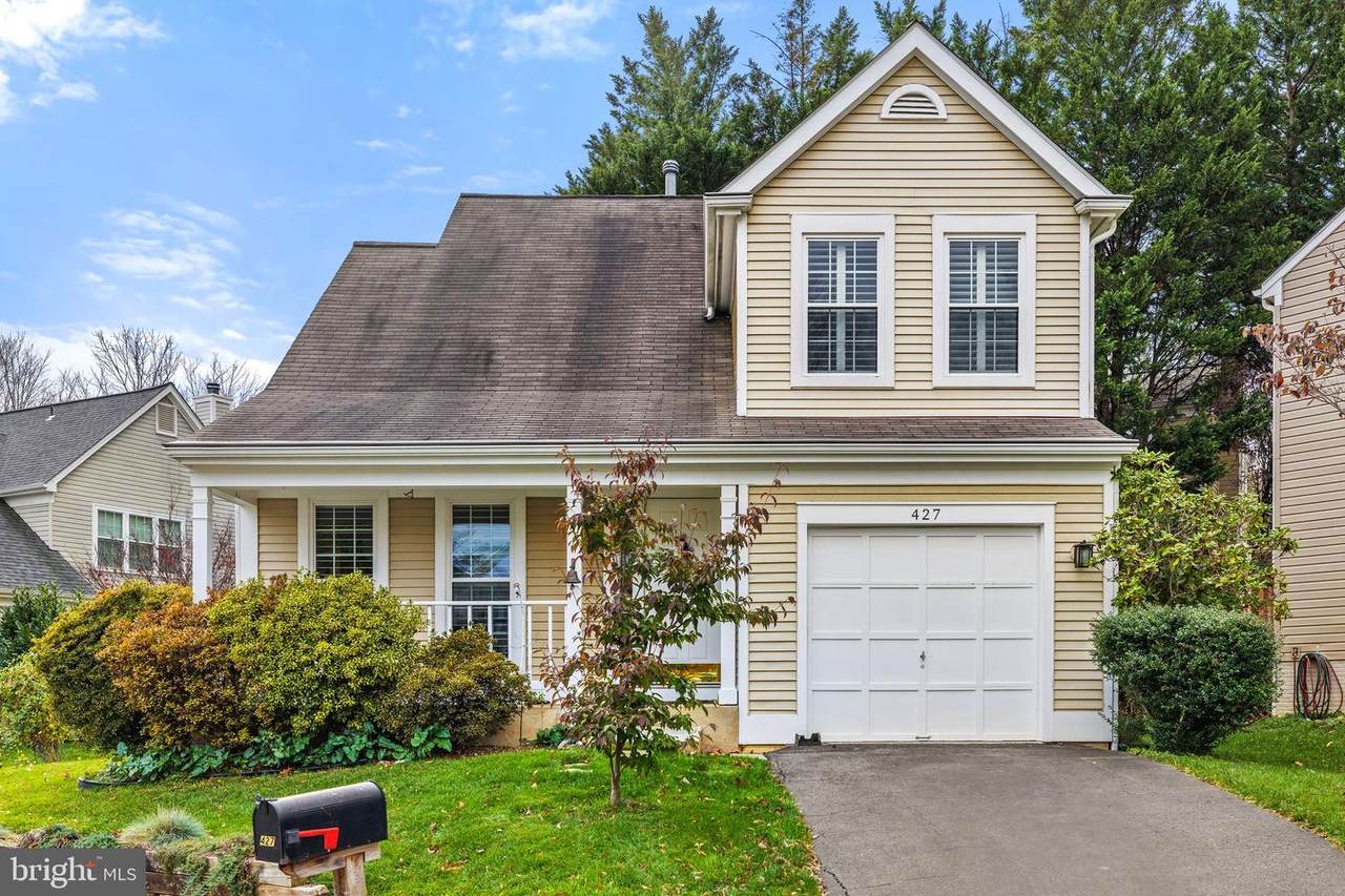 427 Foxridge Drive - Photo 1