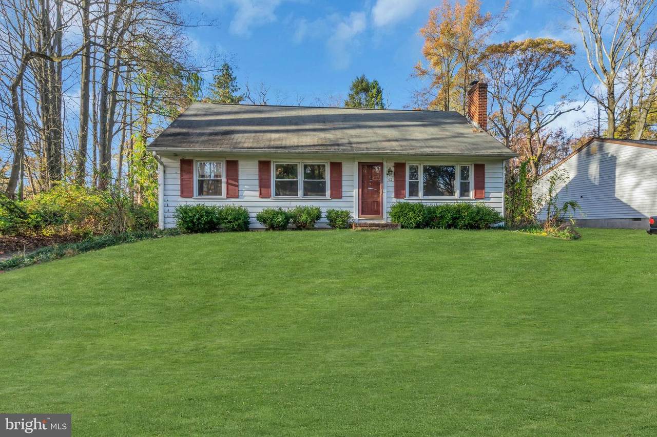 62 Oak Lane - Photo 1