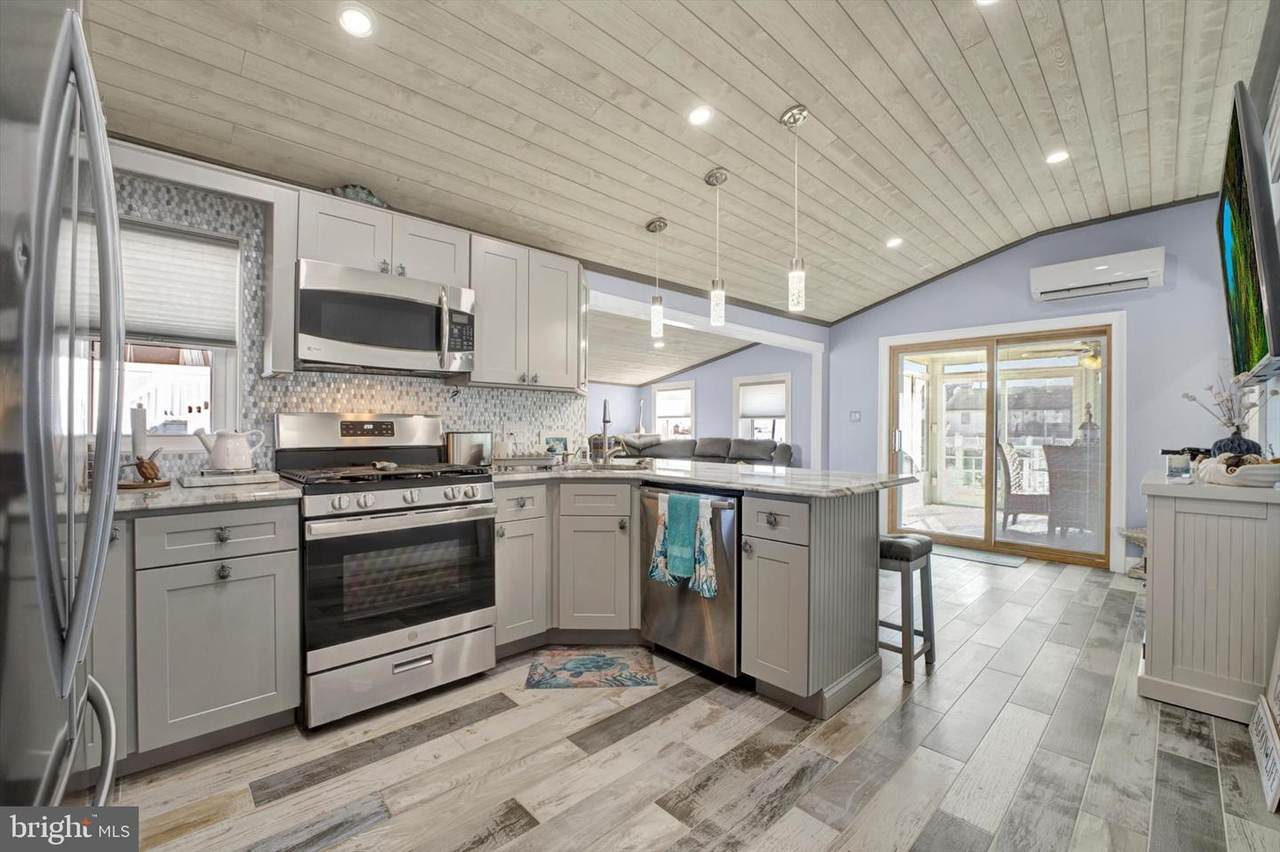 114 Hudson Drive - Photo 1