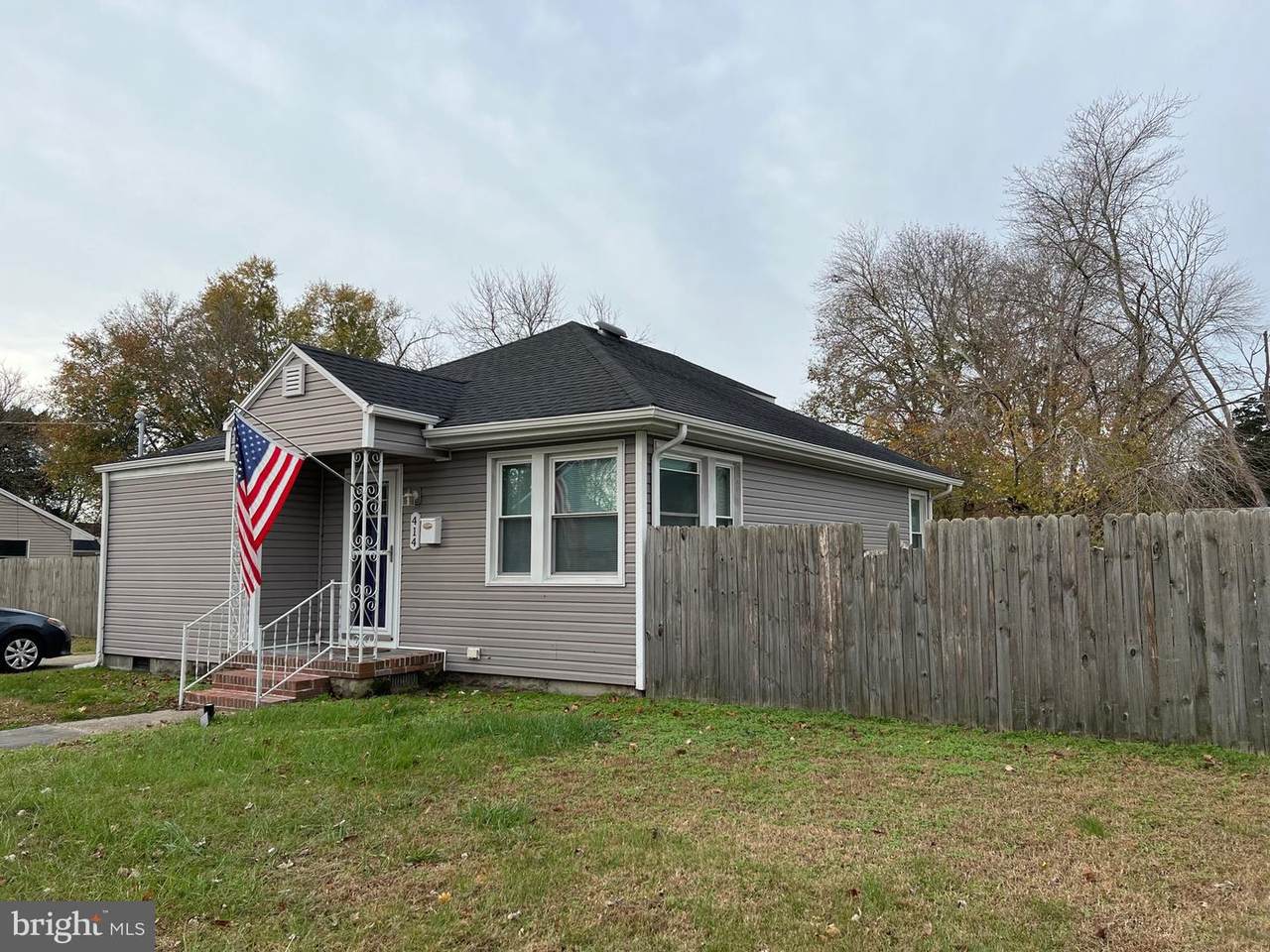 414 Hammond Street - Photo 1