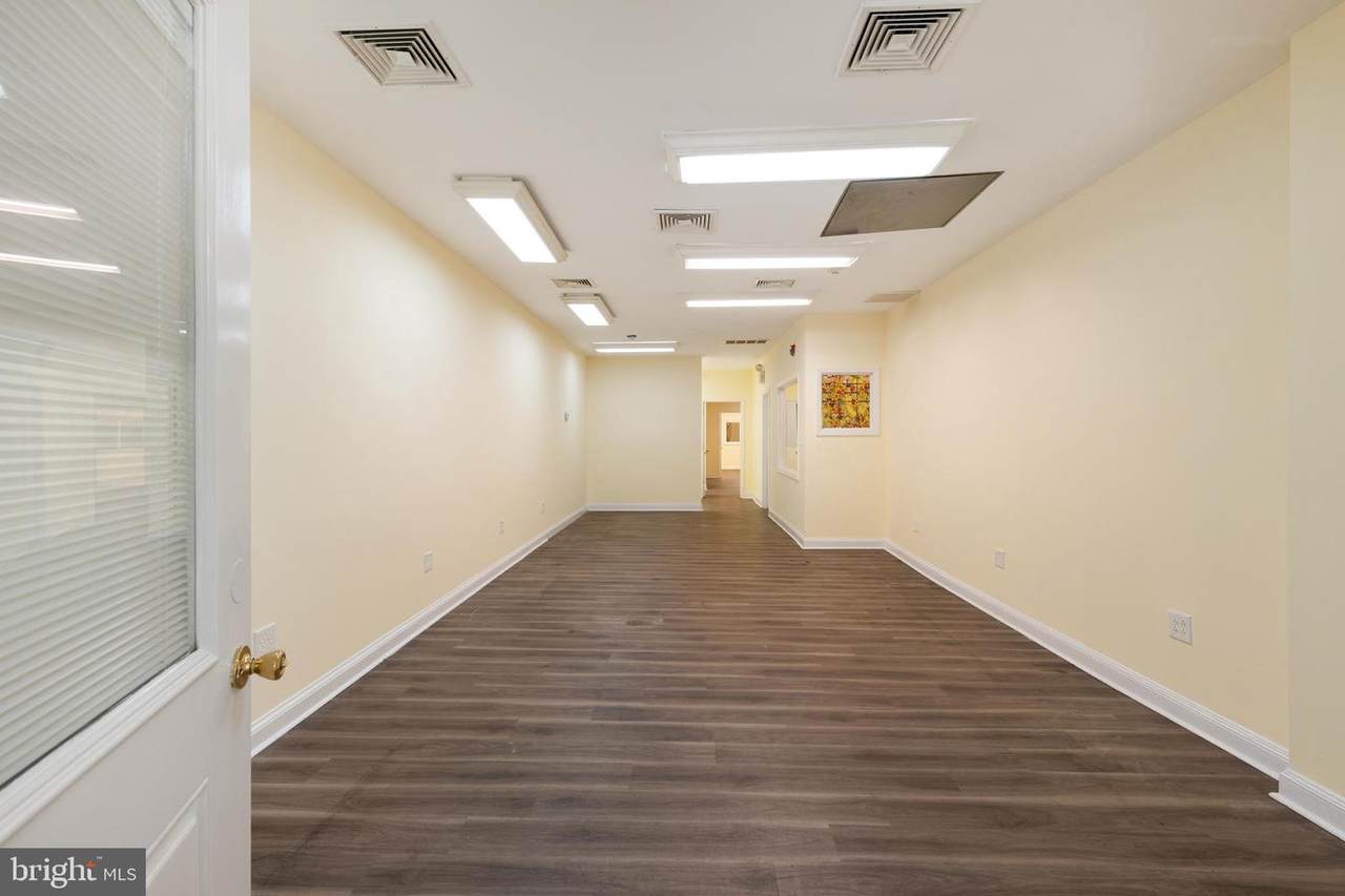 808 Broad Street - Photo 1