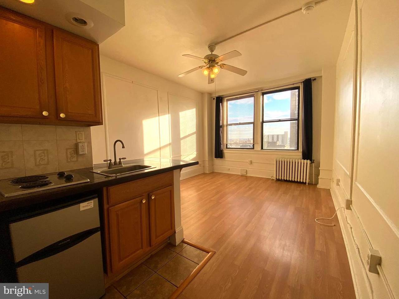 1324 Locust Street - Photo 1