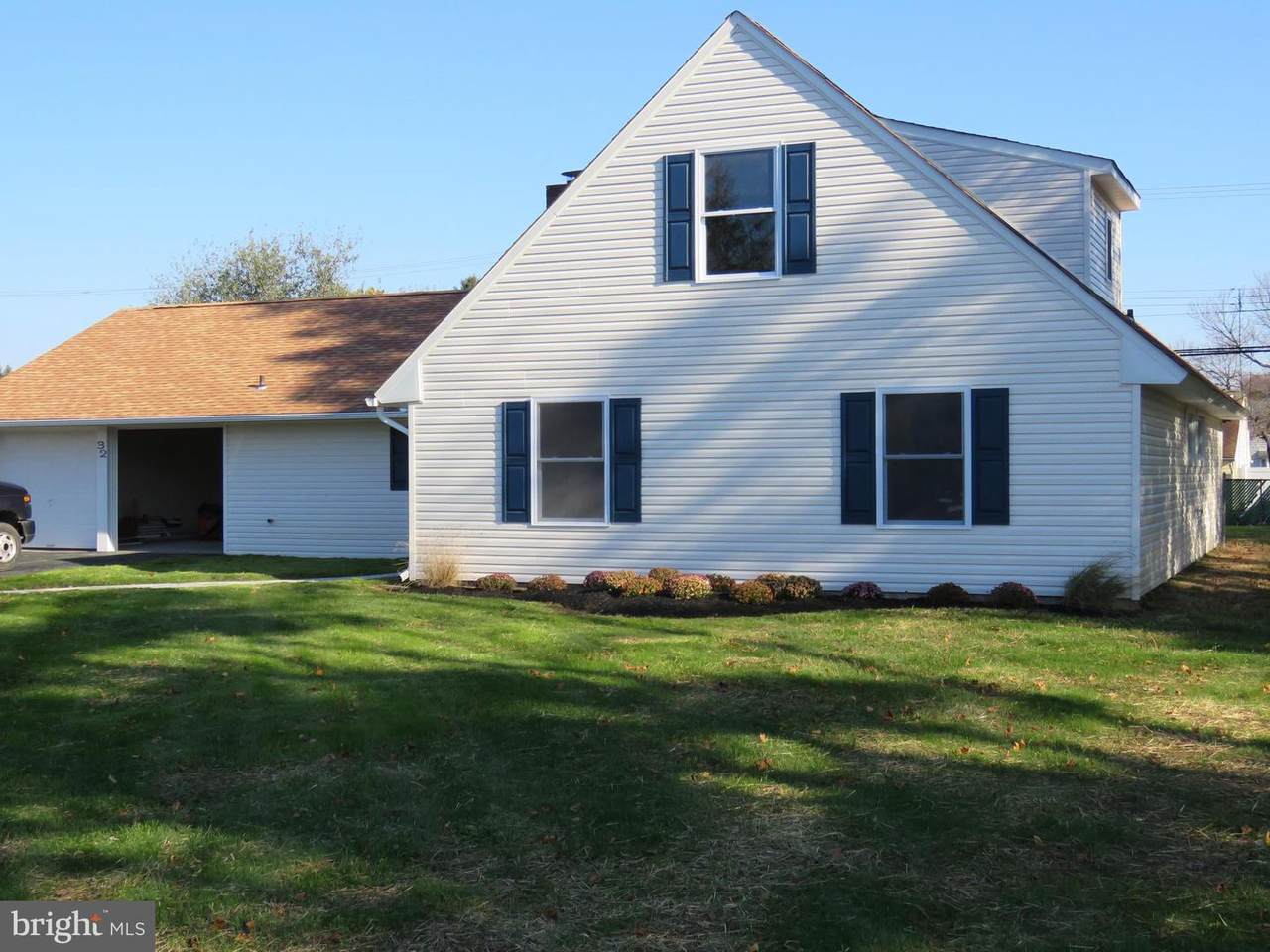 32 Falcon Road - Photo 1