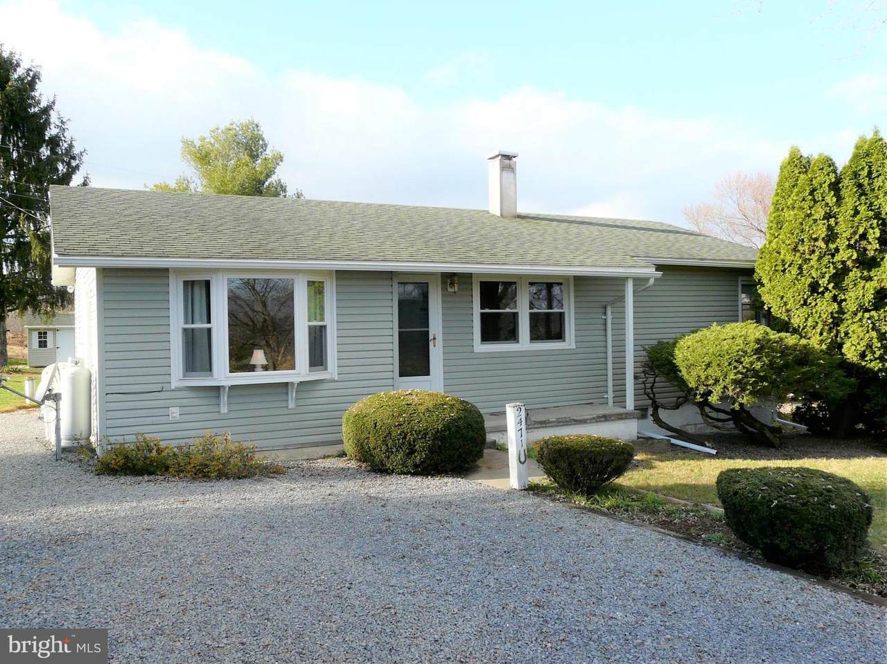 2471 River Road - Photo 1