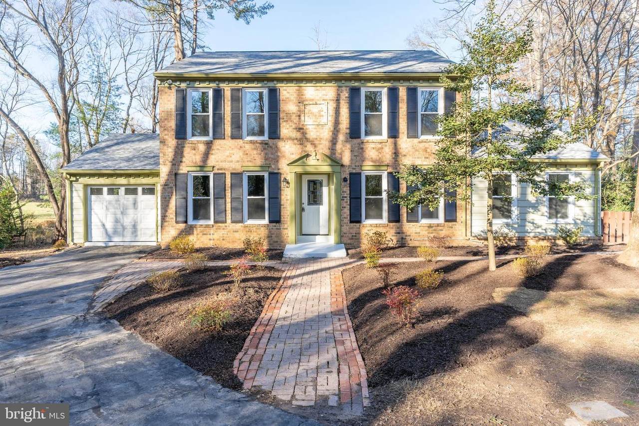 10808 Hunt Club Road - Photo 1