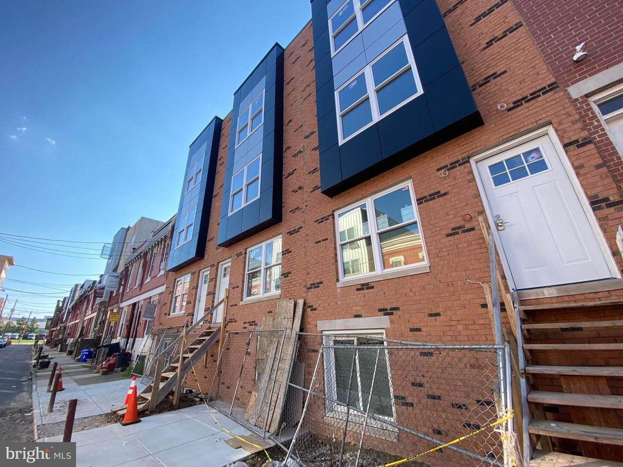 2044 Carlisle Street - Photo 1