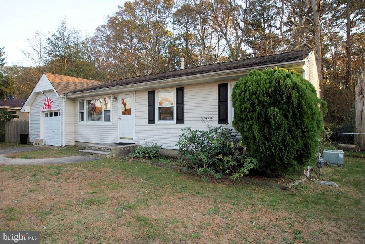 17 Cedar Drive - Photo 1