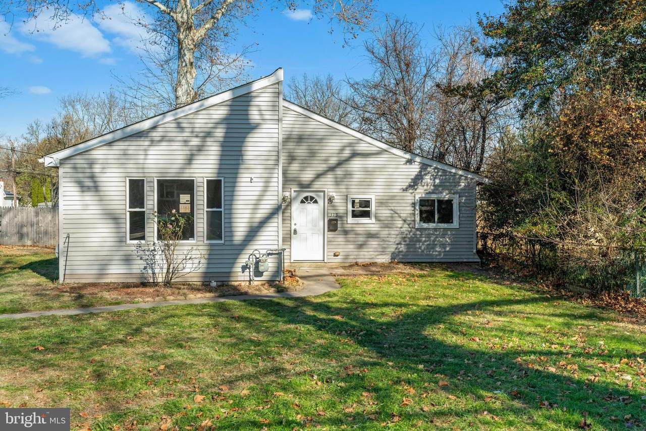 315 4TH Avenue - Photo 1