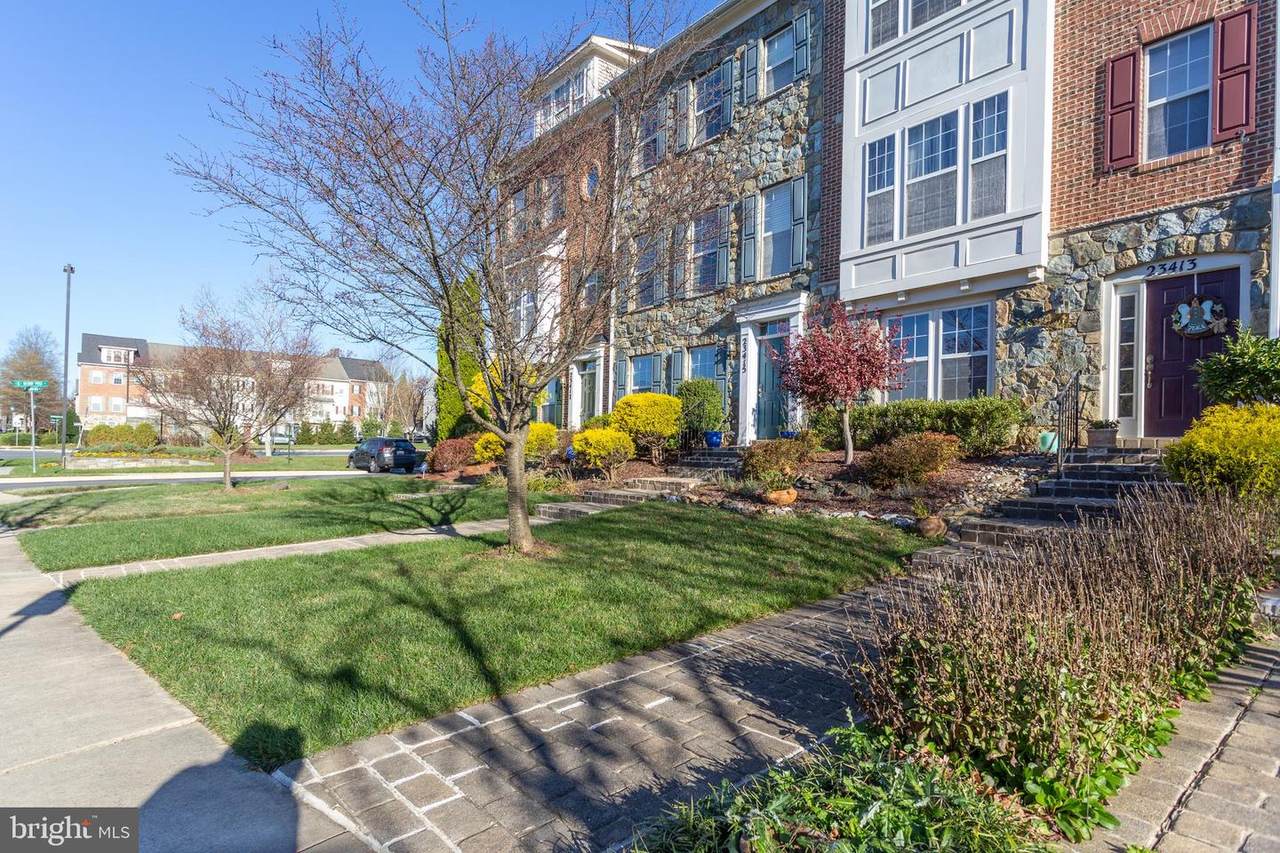 23413 Rainbow Arch Drive - Photo 1