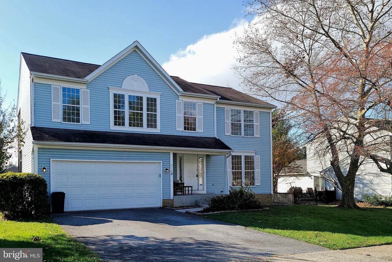 218 Burlington Avenue - Photo 1