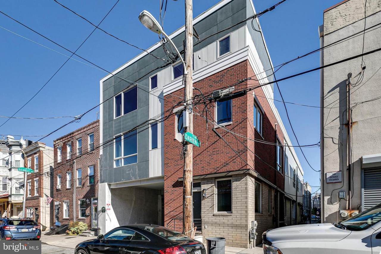 837 Montrose Street - Photo 1