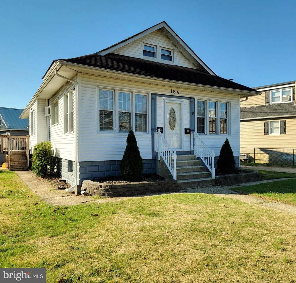 184 Kendall Boulevard - Photo 1