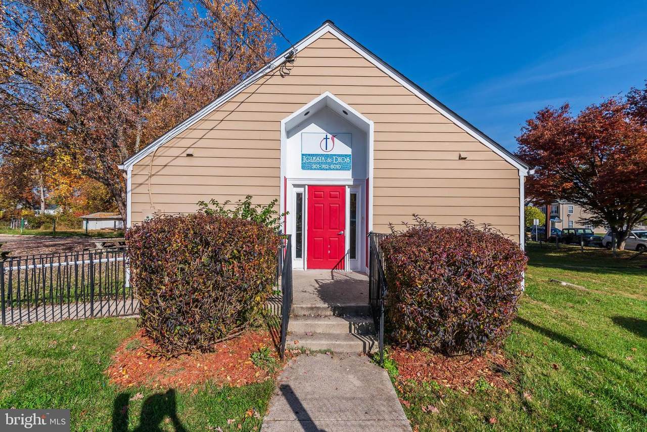 900 Westmore Avenue - Photo 1