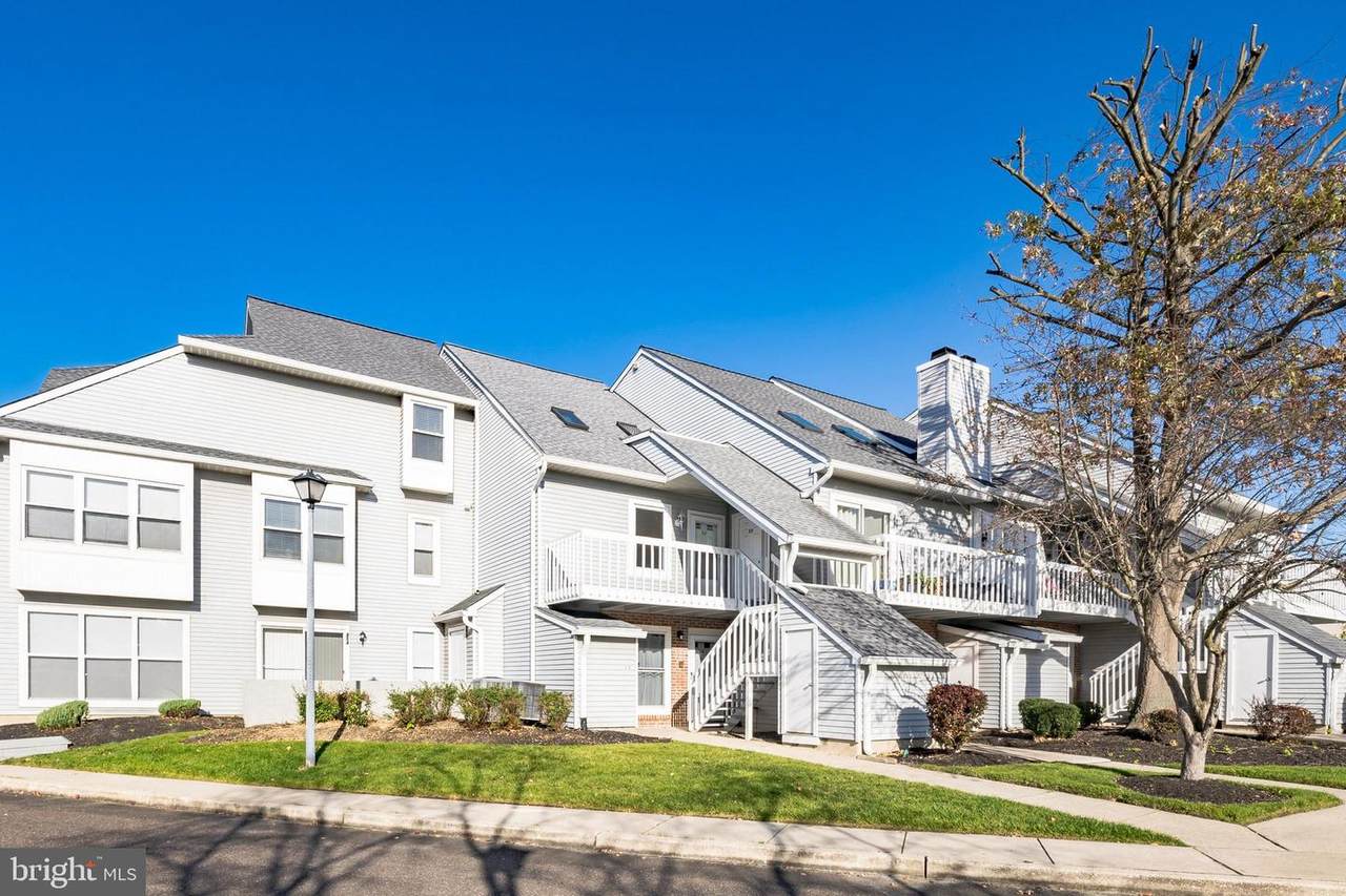 317 Park Place Drive - Photo 1