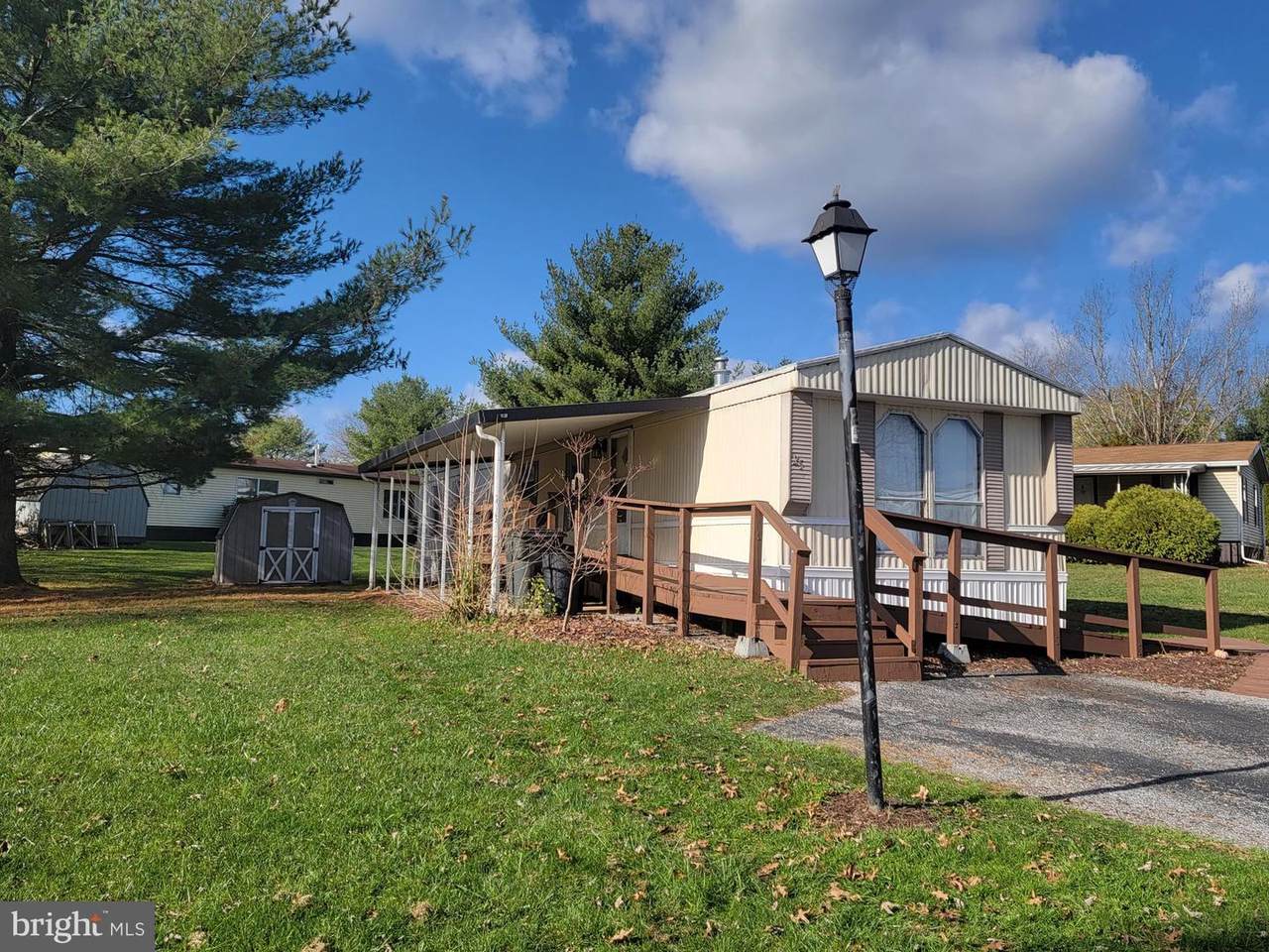 25 Willow Tree Lane - Photo 1
