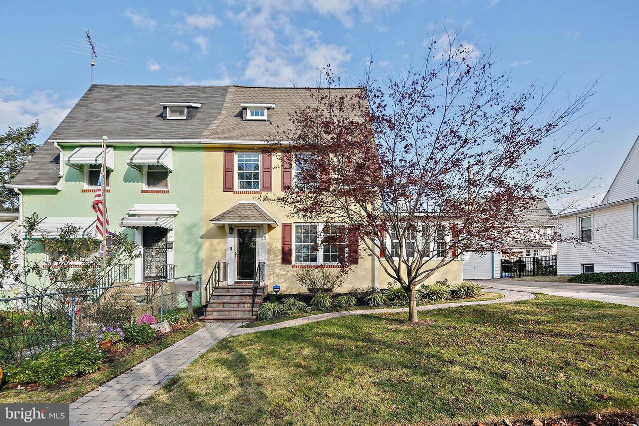 15 Admiral Boulevard - Photo 1