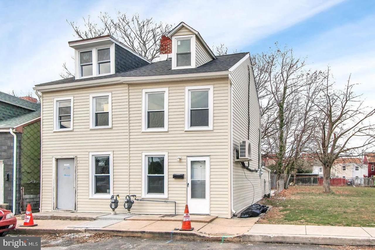 227 South - Photo 1
